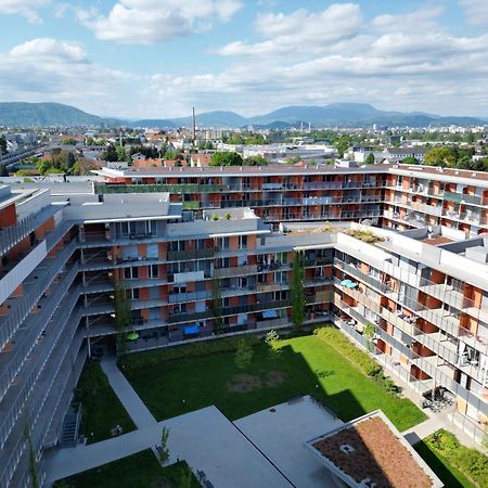 Apartamento 100 Qm Penthouse, Self-Check-In, 2 Parkplaetze Graz Exterior foto