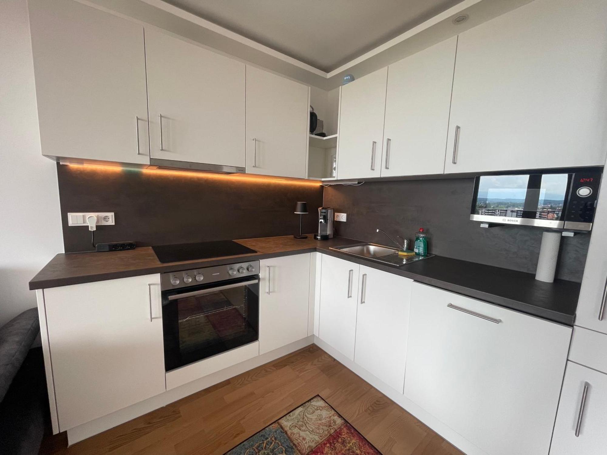 Apartamento 100 Qm Penthouse, Self-Check-In, 2 Parkplaetze Graz Exterior foto