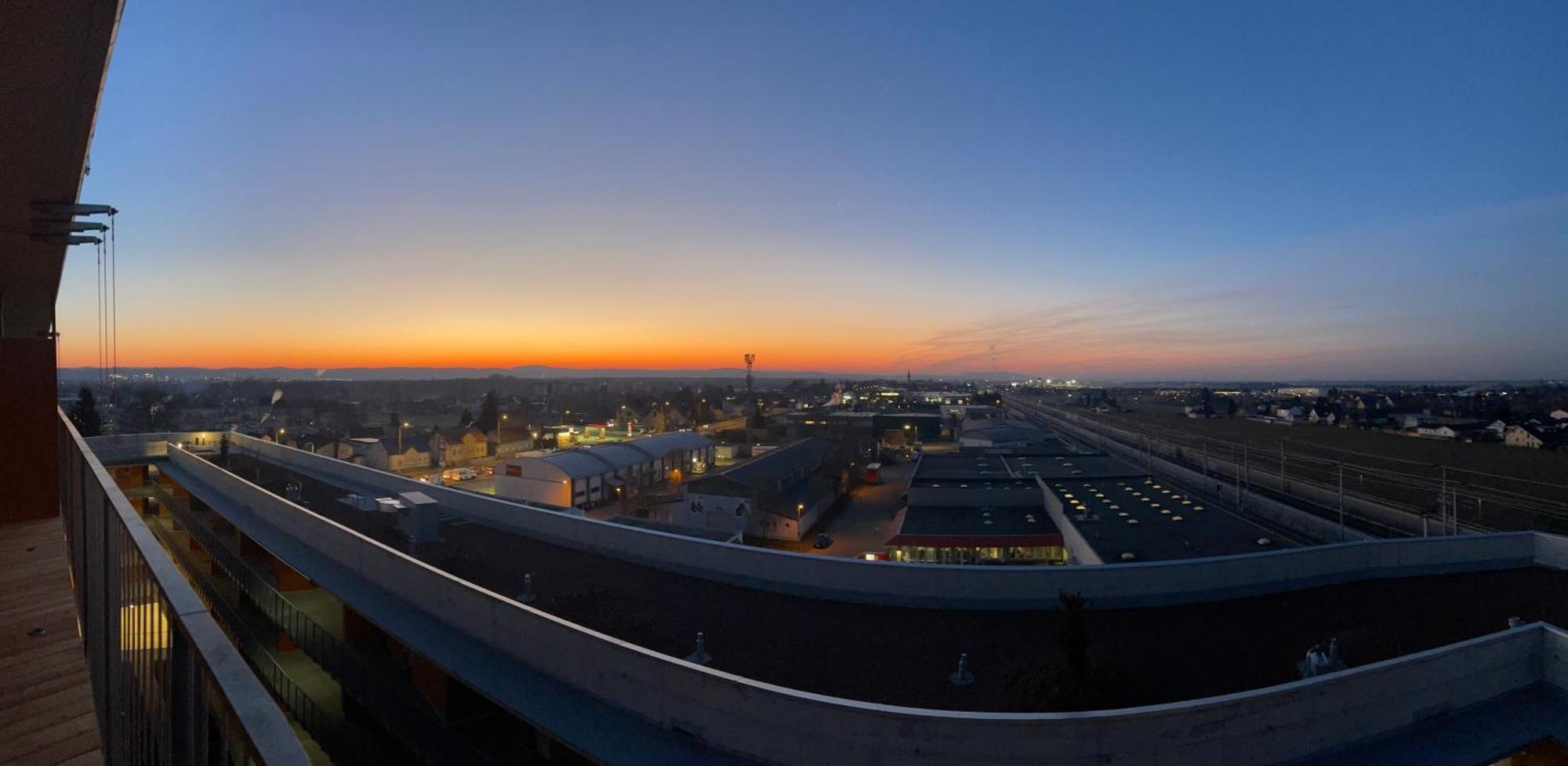 Apartamento 100 Qm Penthouse, Self-Check-In, 2 Parkplaetze Graz Exterior foto